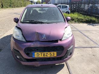 Peugeot 107 1.0i Active Airco 5 drs picture 10