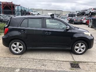 Vaurioauto  passenger cars Toyota Urban Cruiser 1.3i Airco 2009/11
