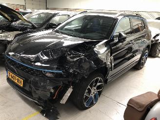 uszkodzony samochody osobowe Lynk & Co 01 Plug in Hybrid 1.5 2023/8