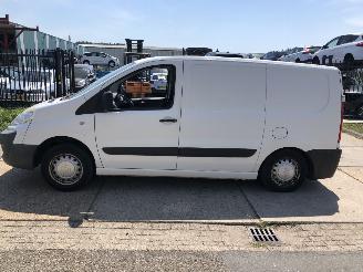 skadebil bedrijf Peugeot Expert 1.6HDI 66kW Airco 2008/7