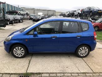 skadebil auto Honda Jazz 13i 61kW Airco 2004/10