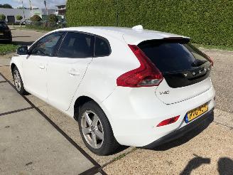 Volvo V-40 2.0 T2 Momentum 90kW E6 picture 5
