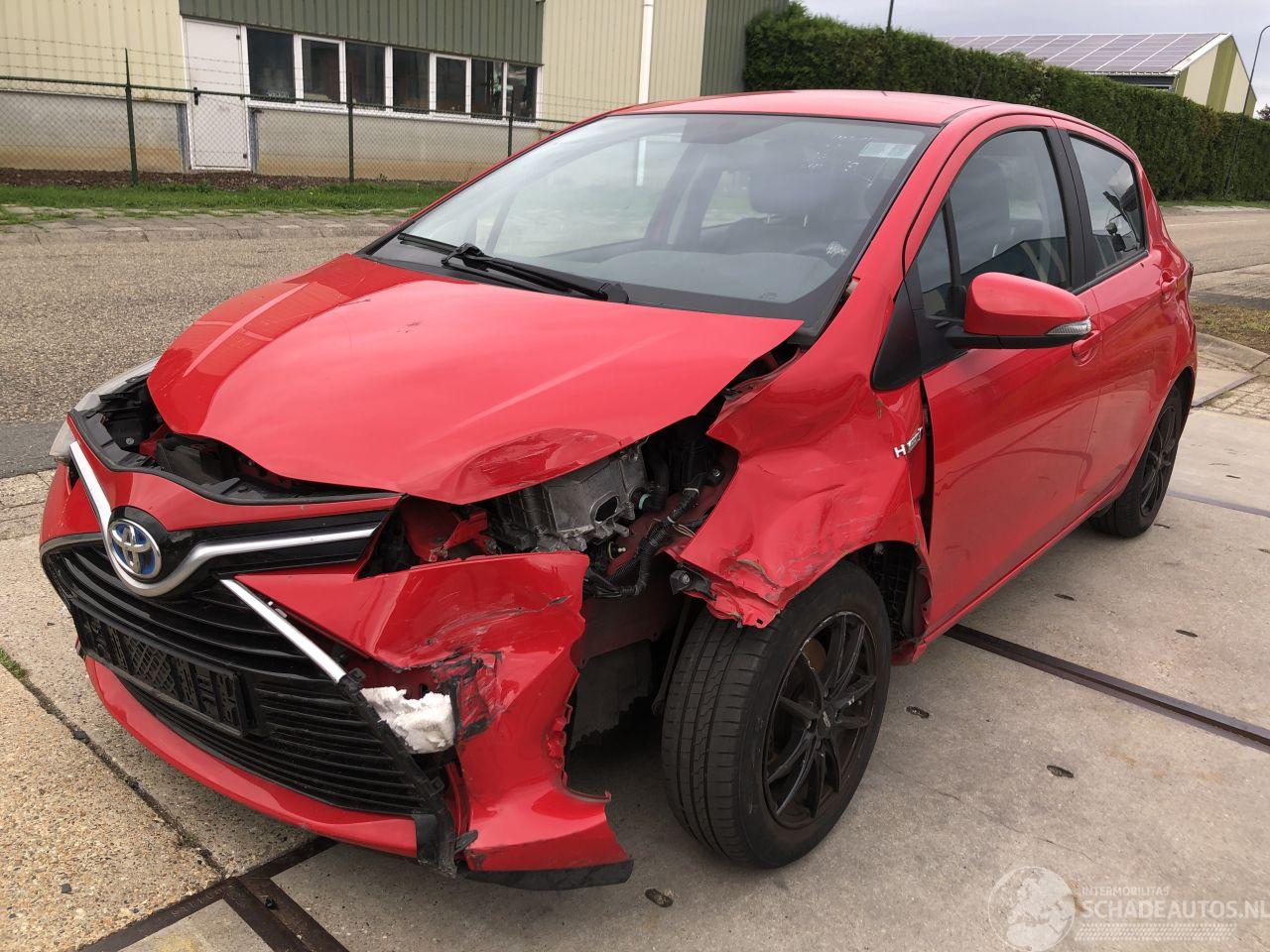 Toyota Yaris 1.5 Hybrid Automaat E6