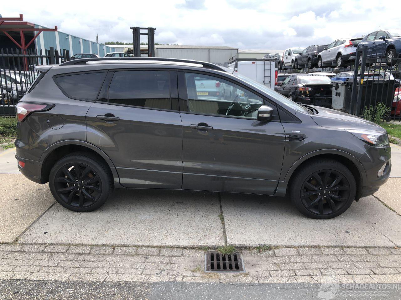 Ford Kuga ST-Line 1.5i 134kW Aut. 92000 km