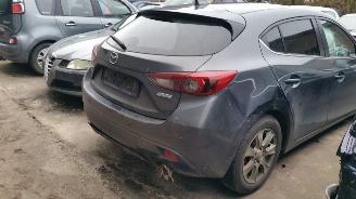 Coche siniestrado Mazda 3 2.0 2014/3
