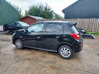 Coche siniestrado Mitsubishi Space-star 1.2 life 2017/9