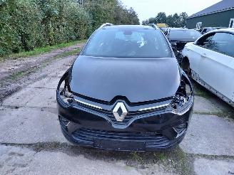 Uttjänta bilar auto Renault Clio  2018/11
