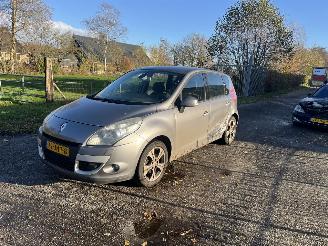 Auto incidentate Renault Scenic 1.4 tce Weinig km !! 2009/7