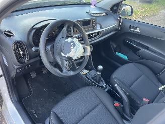 Kia Picanto  picture 11