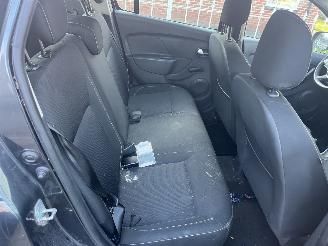 Dacia Logan  picture 12