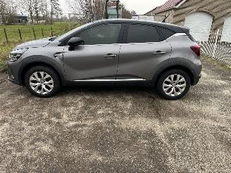 Renault Captur E-TECH HYBRID ca 75000 km !! picture 2