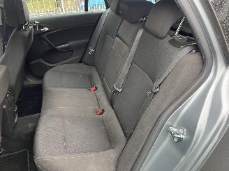 Opel Insignia SPORTS TOURER 1.6 turbo !! picture 13