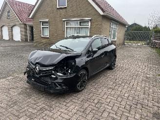 Coche accidentado Renault Clio Bose !! 0,9 tce 2019/1