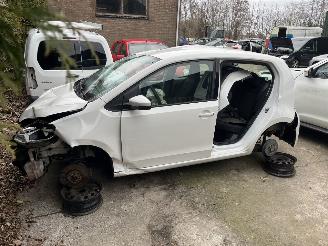 Salvage car Volkswagen Up!  2017/4