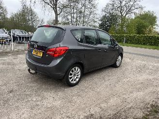 Opel Meriva 1.7 cdti motorschade !! picture 5