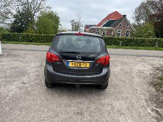 Opel Meriva 1.7 cdti motorschade !! picture 4