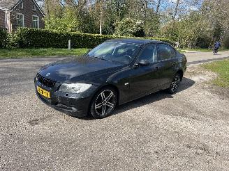 Damaged car BMW 3-serie 318i nieuwe distributie ketting en klepseals !! 2008/5