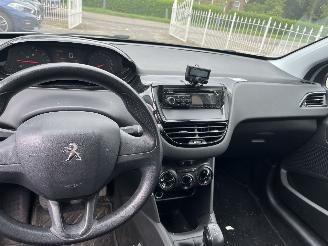 Peugeot 208 1.0 vti weinig km !! picture 11