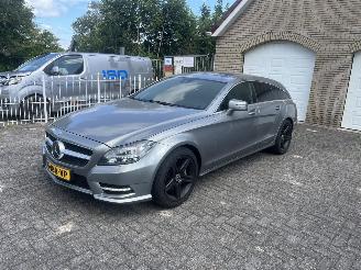 Unfallwagen Mercedes CLS 350 cgi Weinig km !! 2012/9