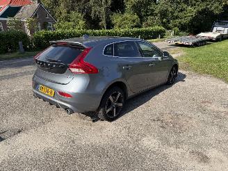 Volvo V-40 R-design 1.5 t3 Automaat weinig km !! picture 5