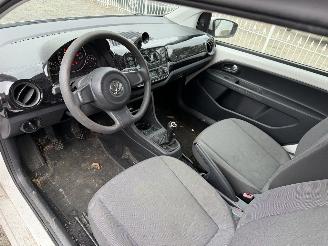 Volkswagen Up!  picture 10