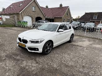 Schadeauto BMW 1-serie 118i 2018/8