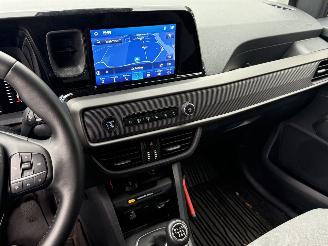 Ford Transit Courier 1.5 Limited picture 9
