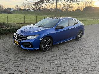 skadebil auto Honda Civic Executive / Panorama / Automaat 2018/1