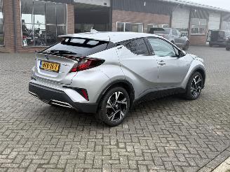 Toyota C-HR 2.0 Hybrid Dynamic picture 3
