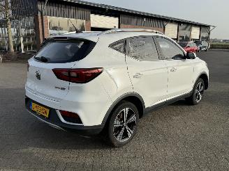 MG ZS EV Luxury 45 kWh Panorama / Leer picture 3