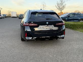 BMW i5 Touring EDRIVE40 / M-Sport / Pano / Leer picture 6