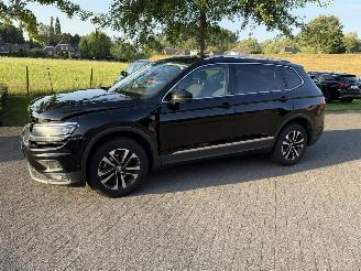 Coche accidentado Volkswagen Tiguan Allspace 7P 1.5TSi ACT 150pk/cv DSG7 2021/6