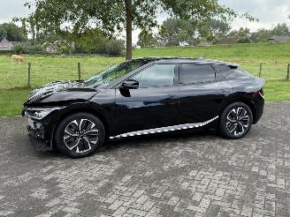 Damaged car Kia EV6 77.4 KWH / Leer 2023/11