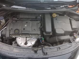 Peugeot 207 1.6 16V XS picture 12