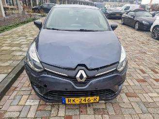 damaged passenger cars Renault Clio 0.9 TCE LIMITED 2017/12