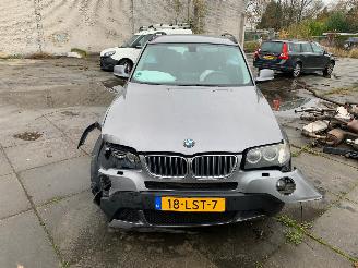 skadebil auto BMW X3 2.0i 2010/6
