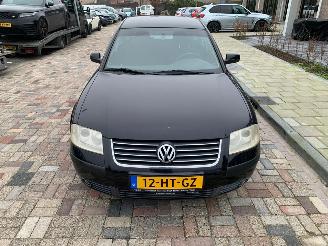 Auto incidentate Volkswagen Passat 1.6 trendline 2001/11