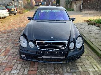 Schadeauto Mercedes E-klasse 200 KOMPRESSOR 2003/1
