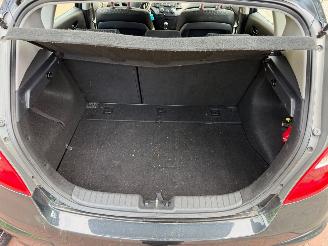 Hyundai I-30 1.4i dynamic picture 12