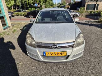 Damaged car Opel Astra 1.6 EDITION 2006/1