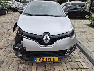 Avarii autoturisme Renault Captur  2015/5