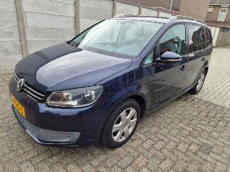Volkswagen Touran 7 PERSOONS picture 2
