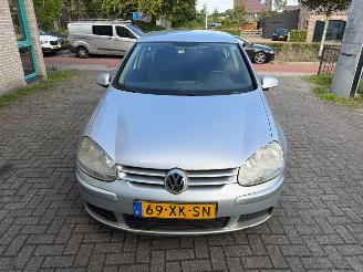 škoda osobní automobily Volkswagen Golf 1.6 FSI 2007/6