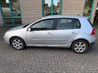 Volkswagen Golf 1.6 FSI picture 8