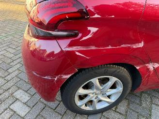 Peugeot 208 1.6 BLUE HDI ALLURE picture 11