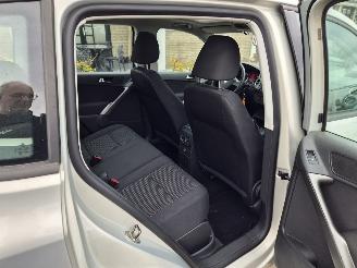 Volkswagen Tiguan 2.0 TSI 4 MOTION picture 14