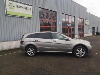 Mercedes R-klasse R (W251), MPV, 2005 / 2014 5.0 500 V8 32V 4-Matic picture 4