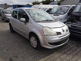 Sloopauto Renault Modus Modus/Grand Modus (JP), MPV, 2004 / 2012 1.6 16V 2011