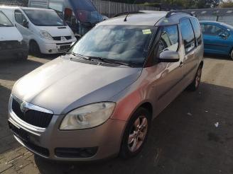 Vrakbiler auto Skoda Roomster Roomster (5J), MPV, 2006 / 2015 1.4 16V 2007/9