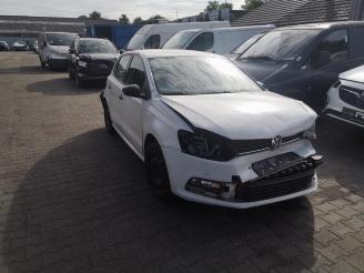 demontáž osobní automobily Volkswagen Polo Polo V (6R), Hatchback, 2009 / 2017 1.0 12V BlueMotion Technology 2016